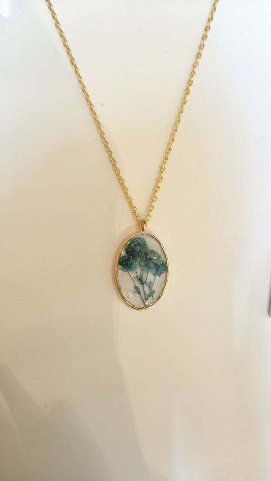 flowery oval neck chain