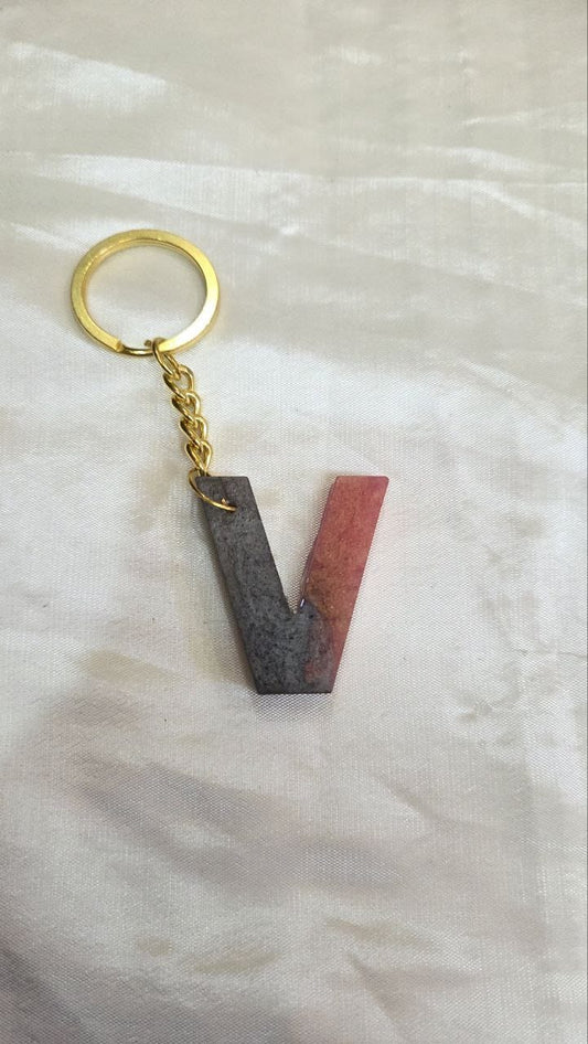 alphabet keychain (V)