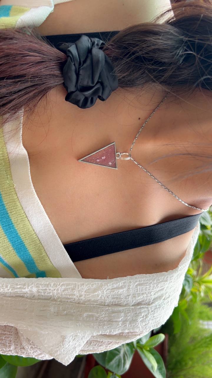 triangle shaped neckchain and earrings