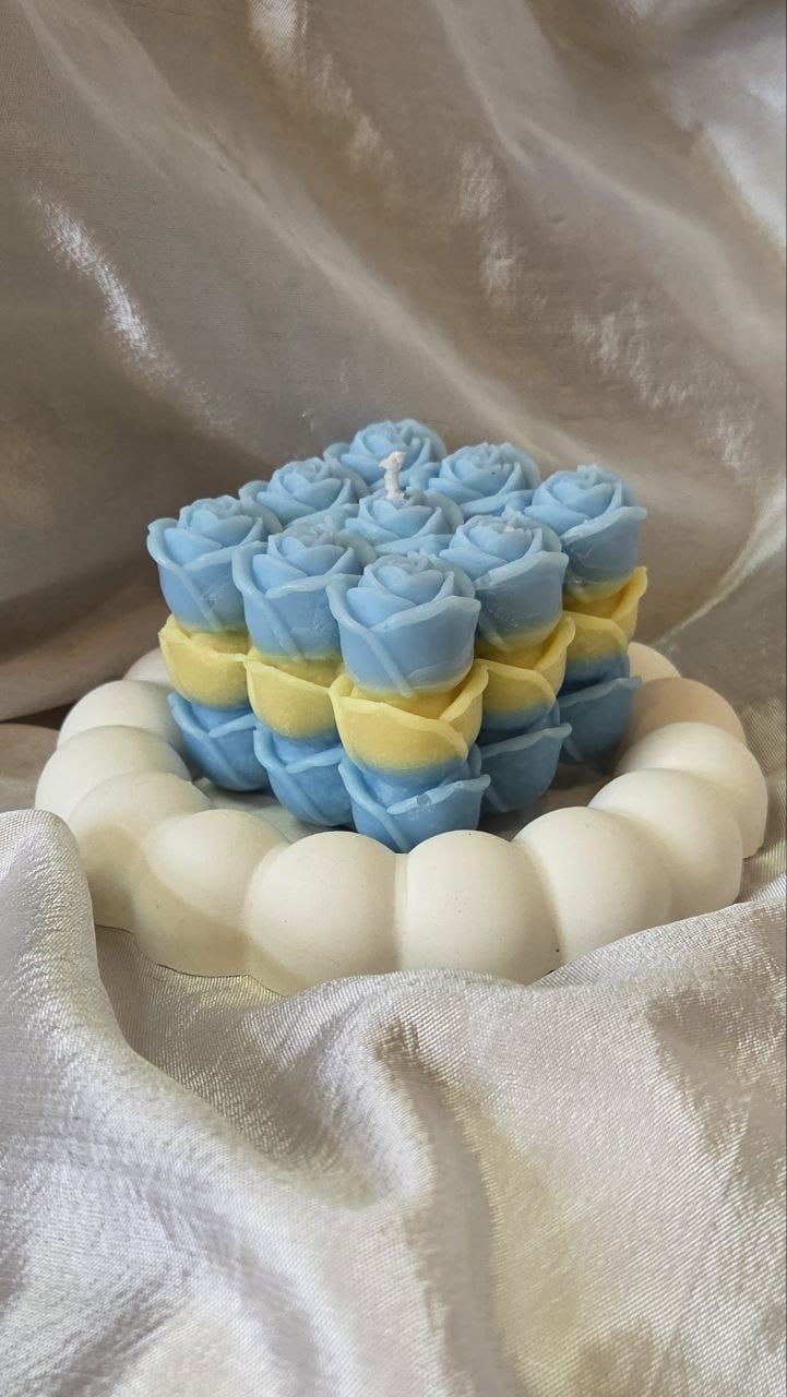 Rose cube candle